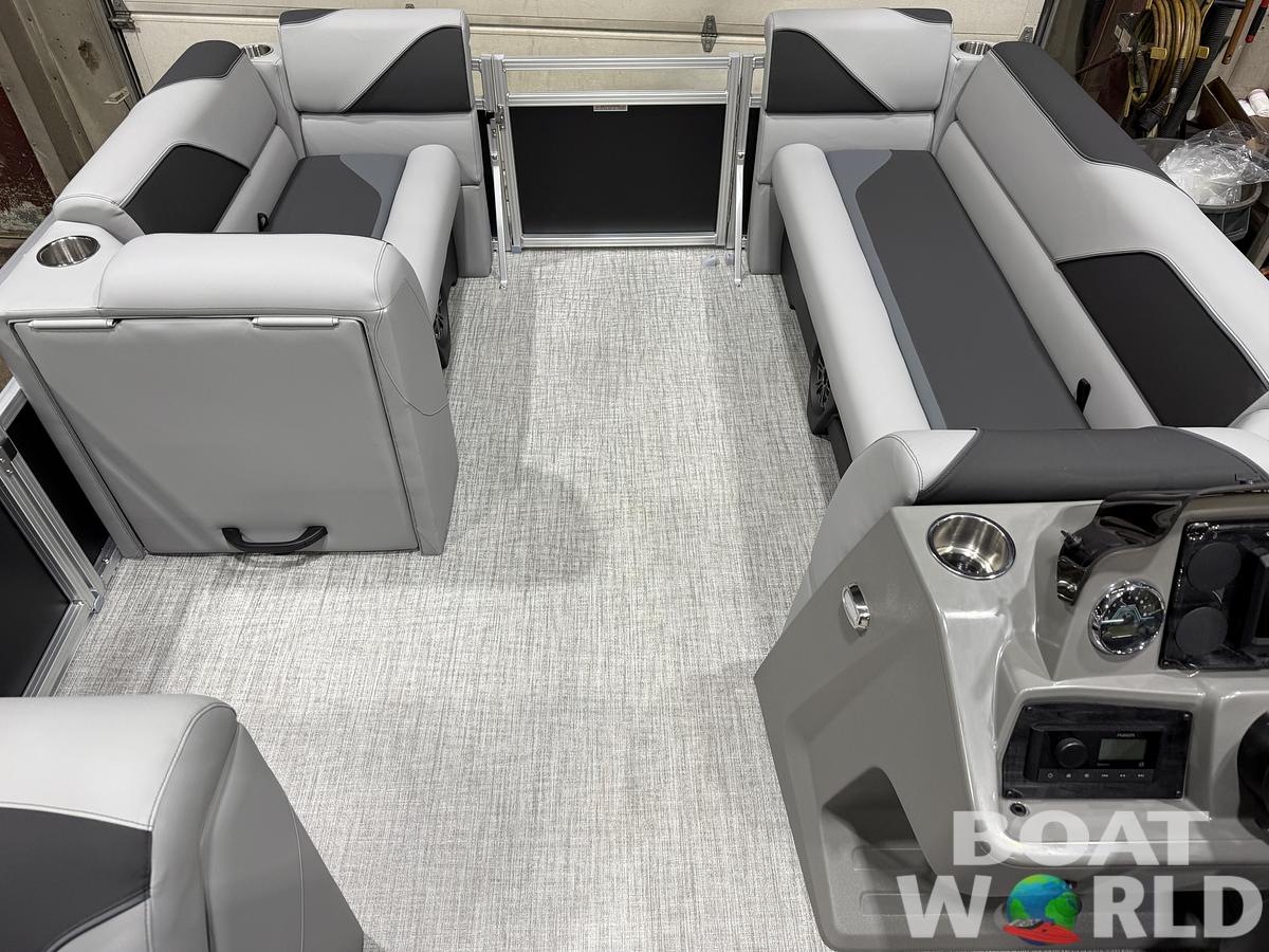 2026 Tahoe Sport Rear Fish 2180 & 4-Stroke $31995