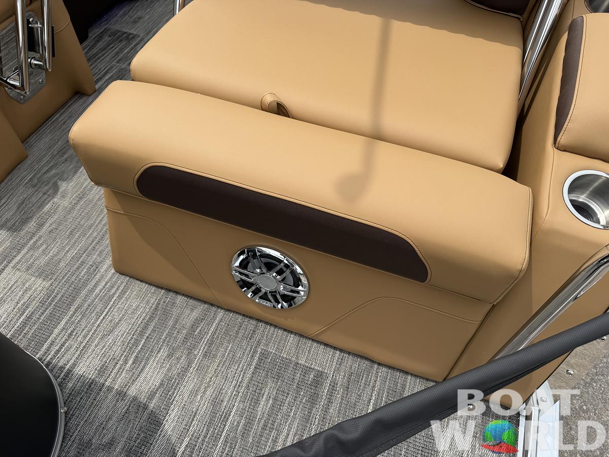 2025 Tahoe Pontoons Cascade 2385 Quad Lounge Shift Tritoon & Honda 4-Stroke EFI