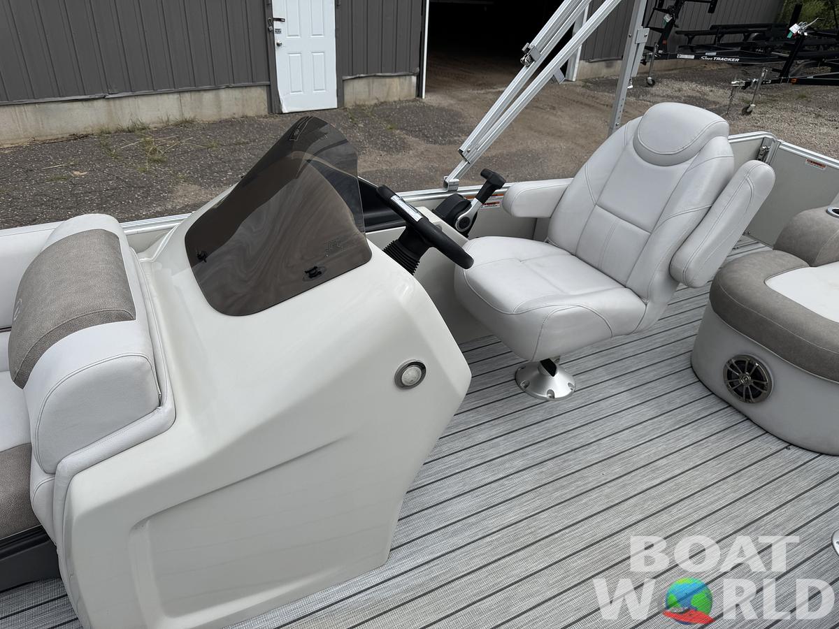 Used 2019 Tahoe Cascade 2385 RJ Pontoon
