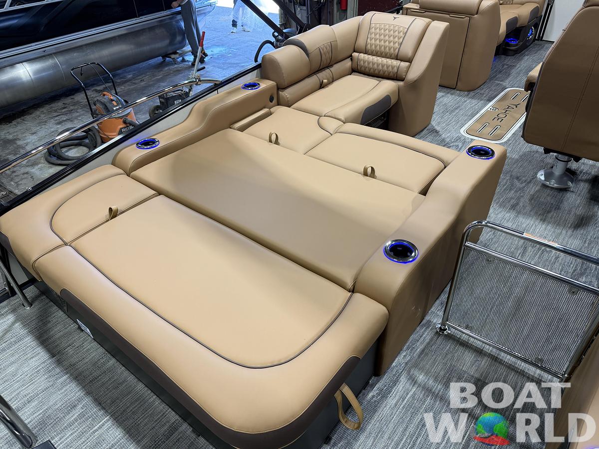 2026 Tahoe Pontoons Cascade 2385 Swingback (VRB) Tritoon 