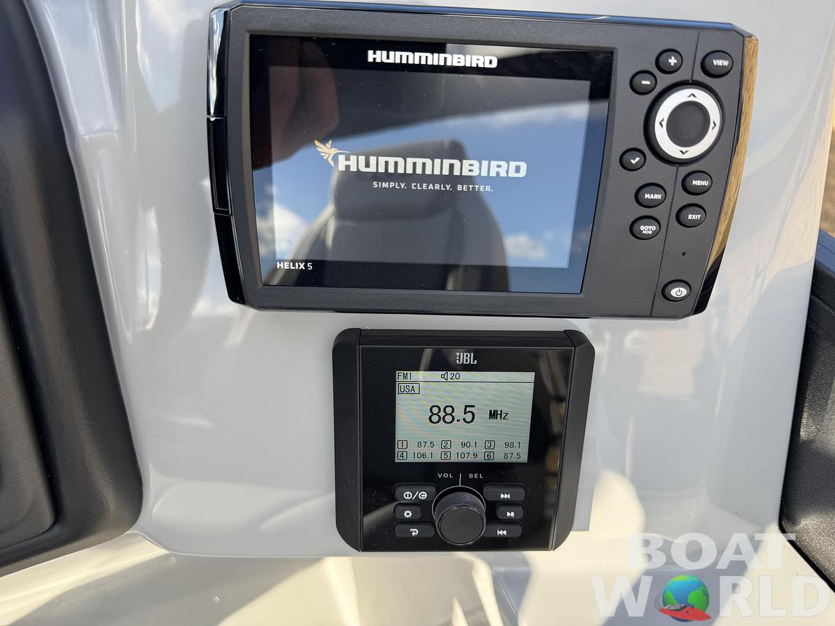 2026 Bentley Pontoons Forward Fish 220 Swingback