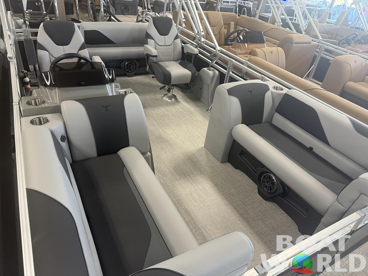 2027 Tahoe Sport VRB 2180 Swingback & 4-Stroke $33995