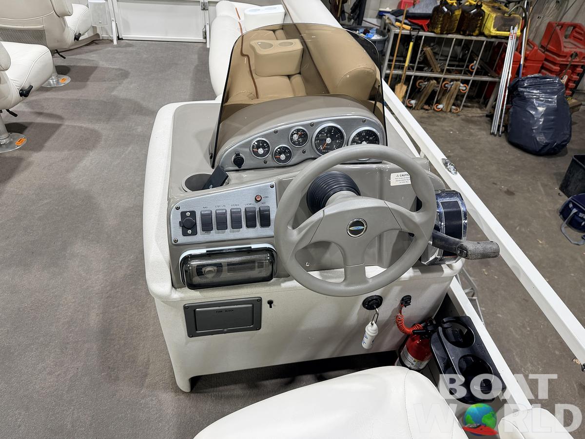 Used 2006 Crestliner 2485 Sport LX Pontoon
