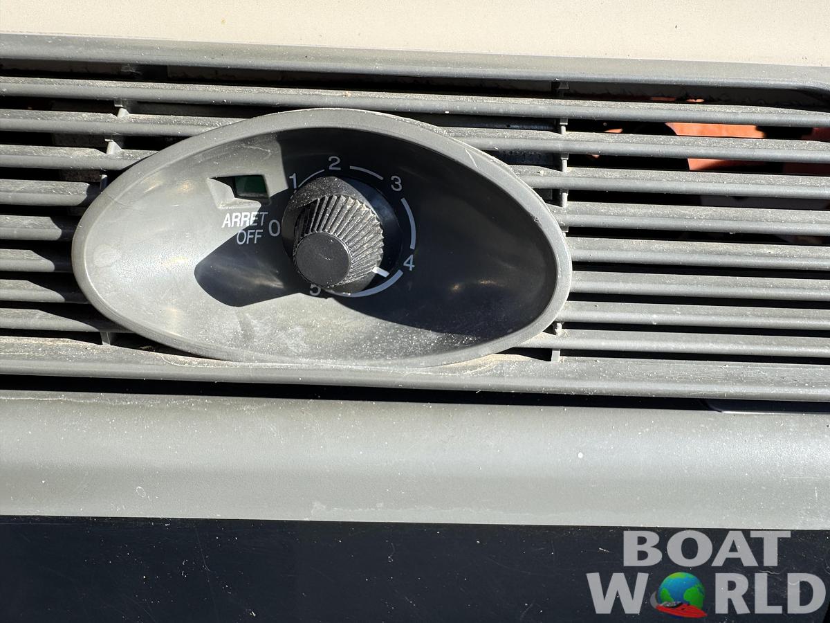 Used 2003 Premier 230 Grand Majestic Tri-toon Pontoon & 200HP Honda 4-Stroke EFI