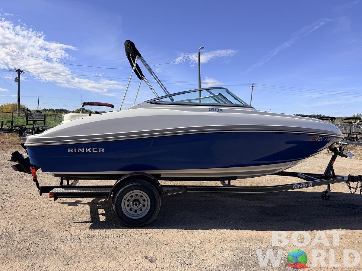 Used 2017 Rinker QX19 Bowrider & 250HP 4.5L V6 Mercruiser -$17,995