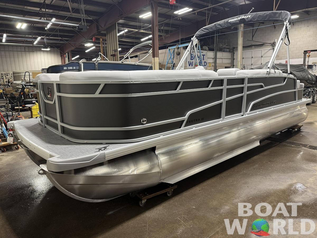 2026 Princecraft Vectra 23 RL Lounge Swingback Tritoon 