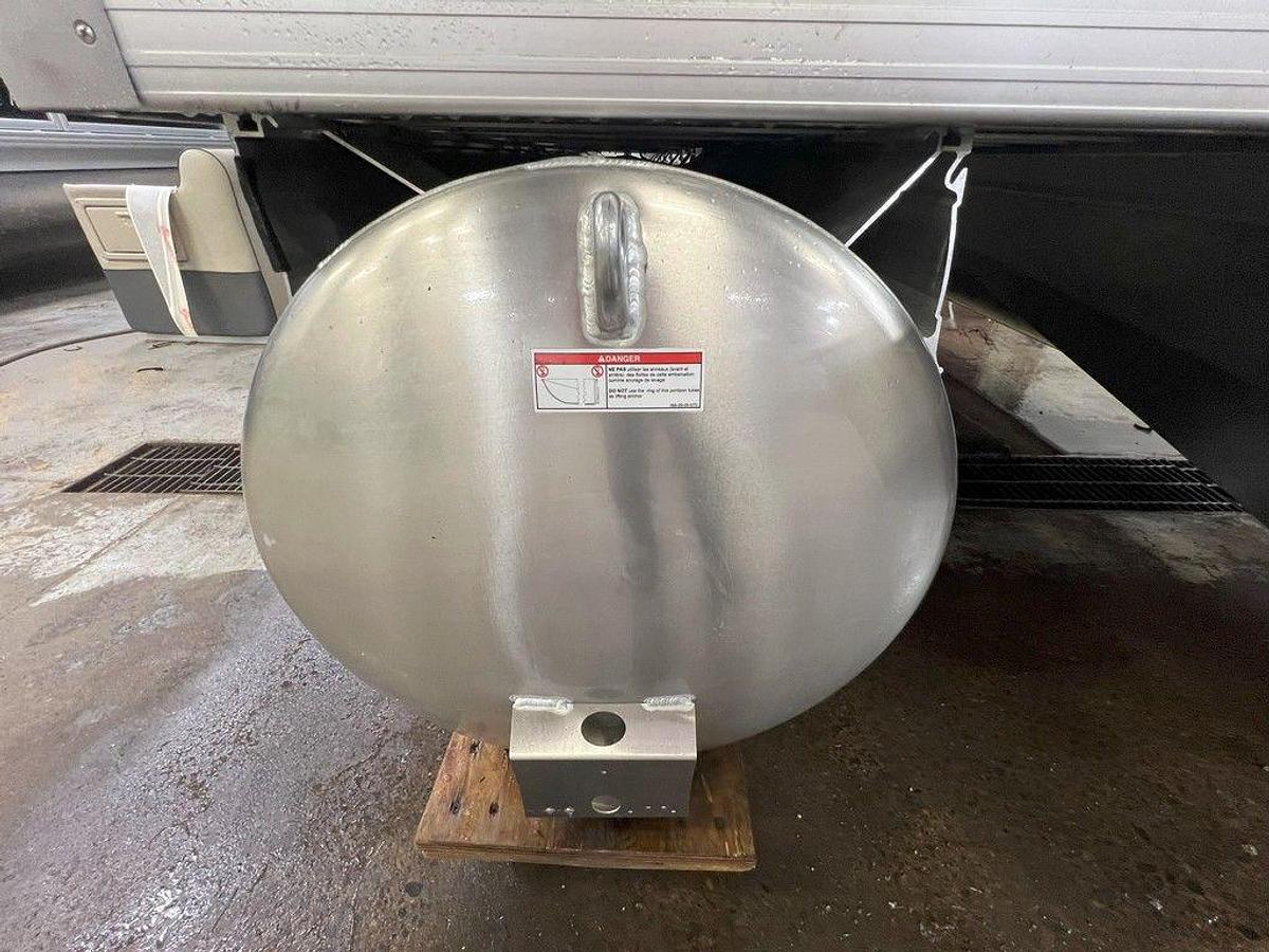 2025 Princecraft 21 Sportfisher 4-S Quad Fish Pontoon & Mercury 4-Stroke EFI