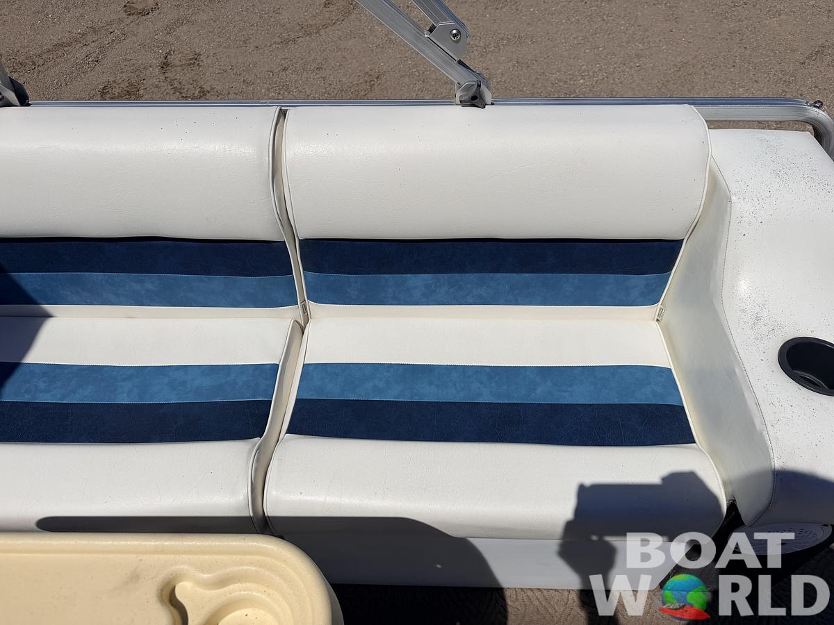 Used 2001 Lowe SunCruiser Trinidad 204 & 50HP Mercury 4Stroke -$11,995