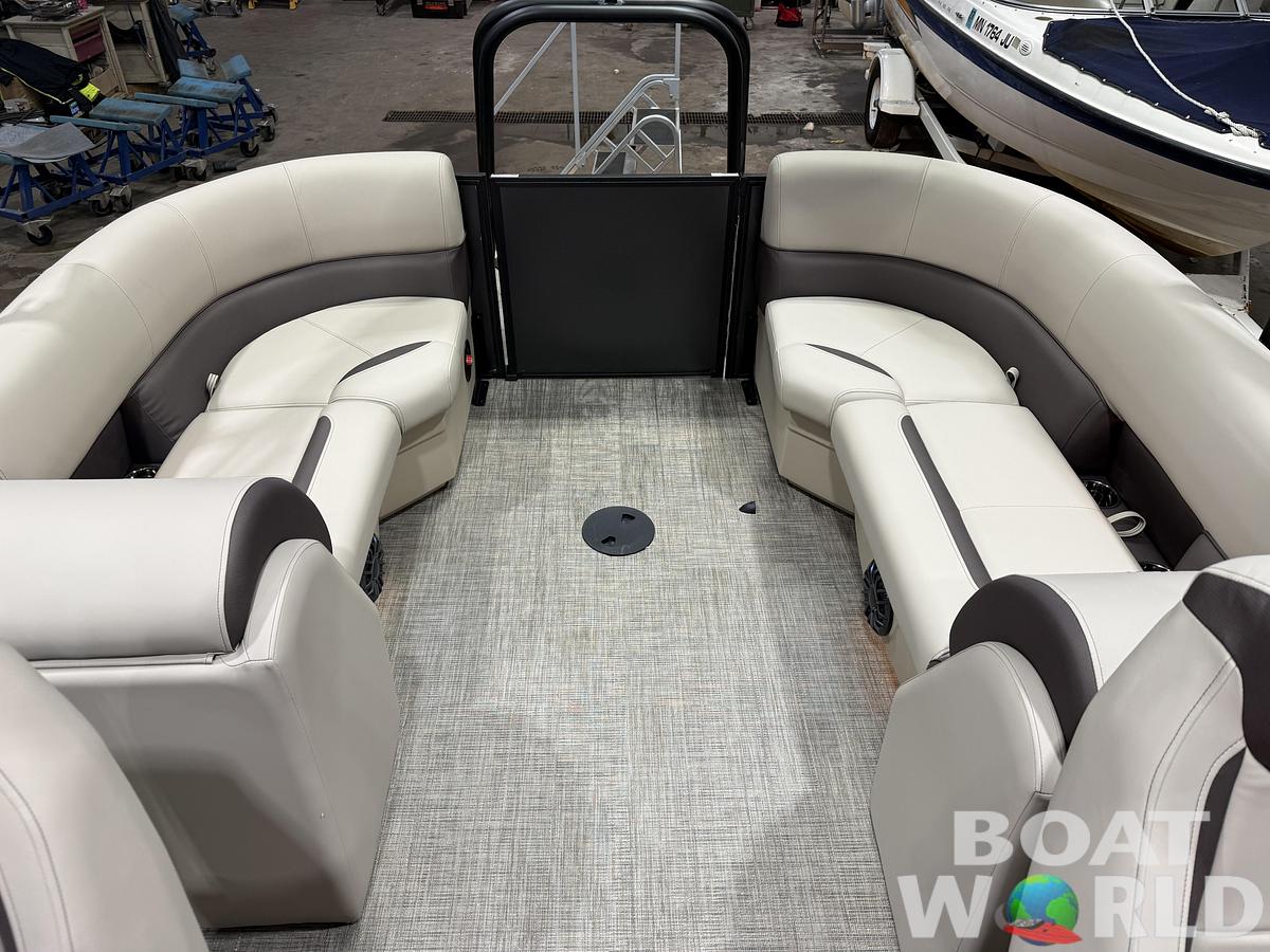 2027 Bentley Legacy 220 Navigator Quad Lounge Pontoon $42995