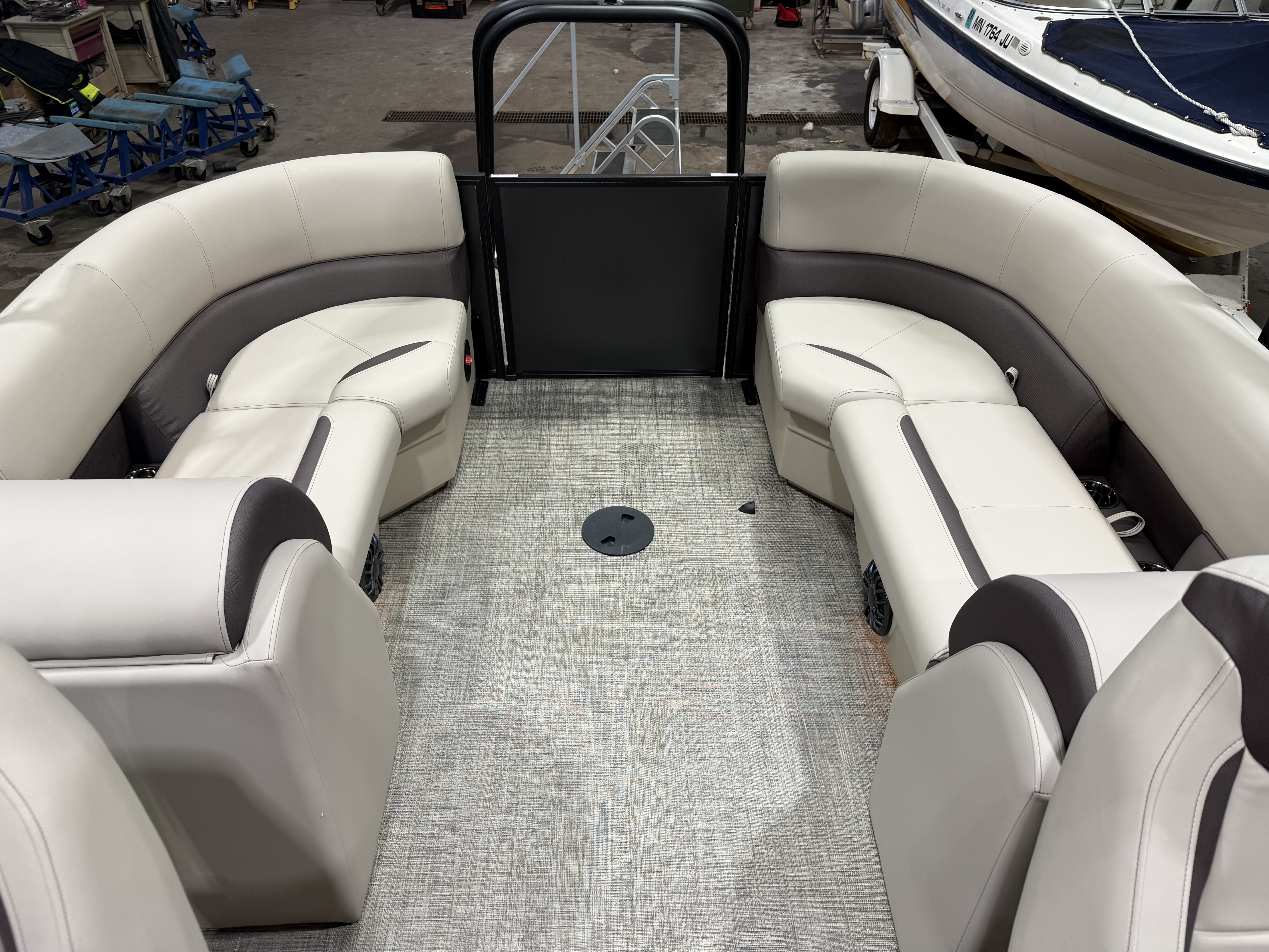 2027 Bentley Legacy 220 Navigator Quad Lounge Pontoon $42995