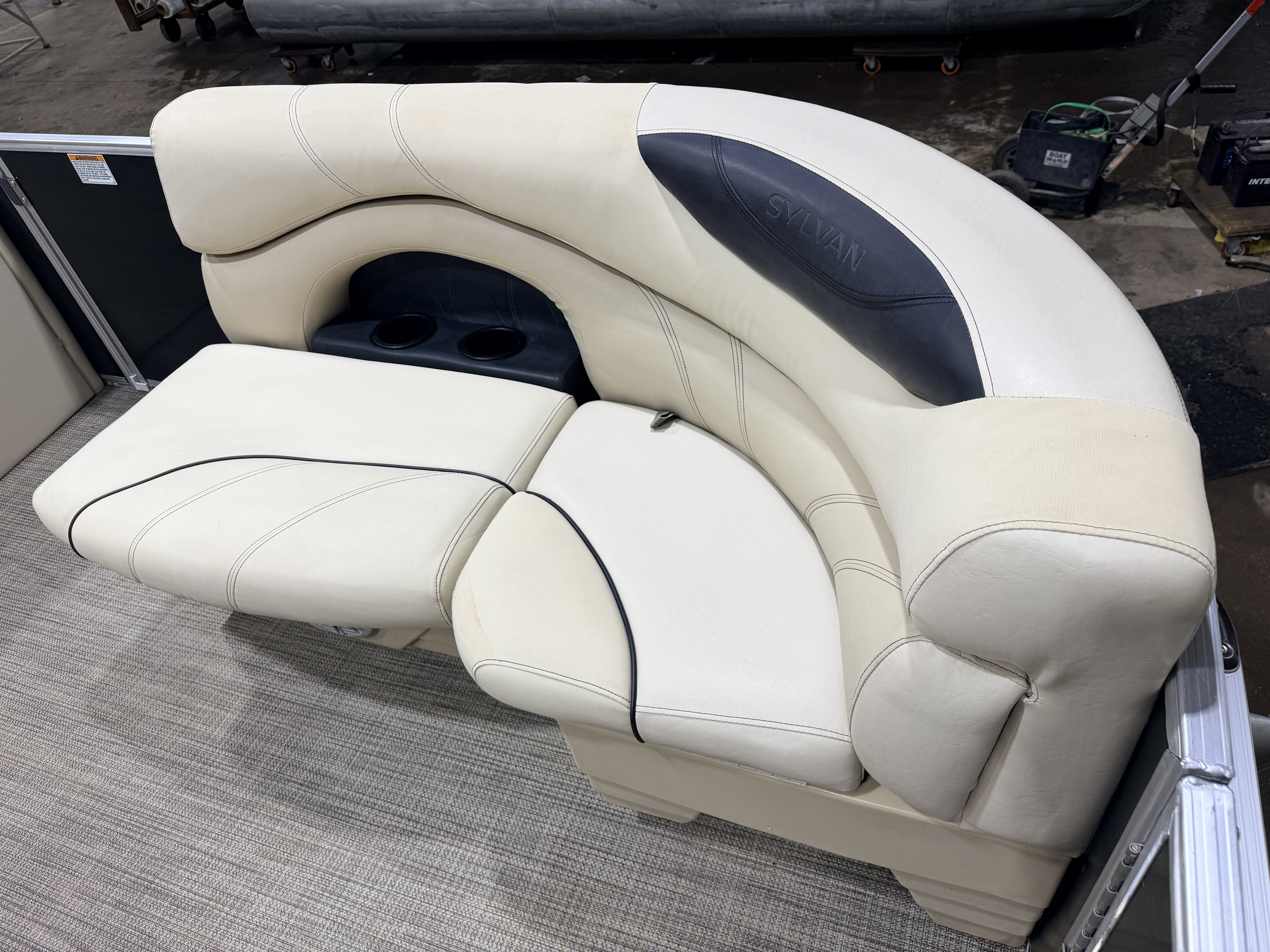 Used 2019 Sylvan Mirage 820 Cruise & 50HP Yamaha 4Stroke