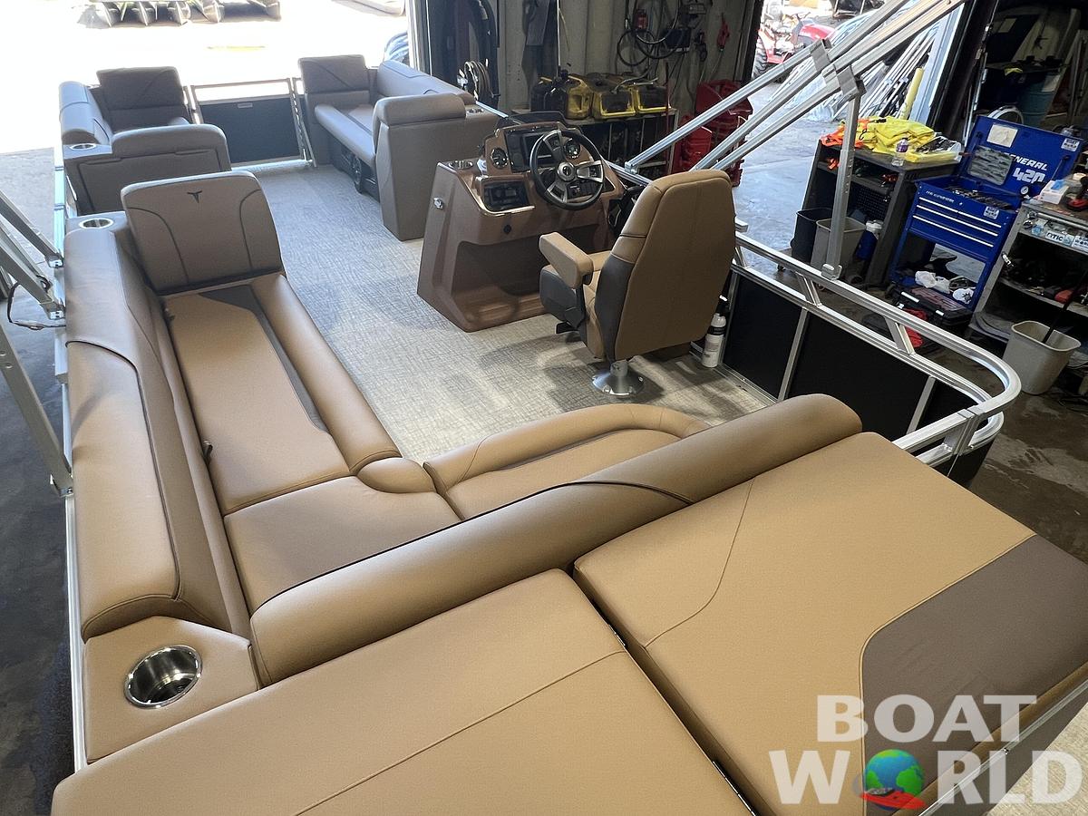2027 Tahoe Sport 2180 Cruise & 4-Stroke $31995