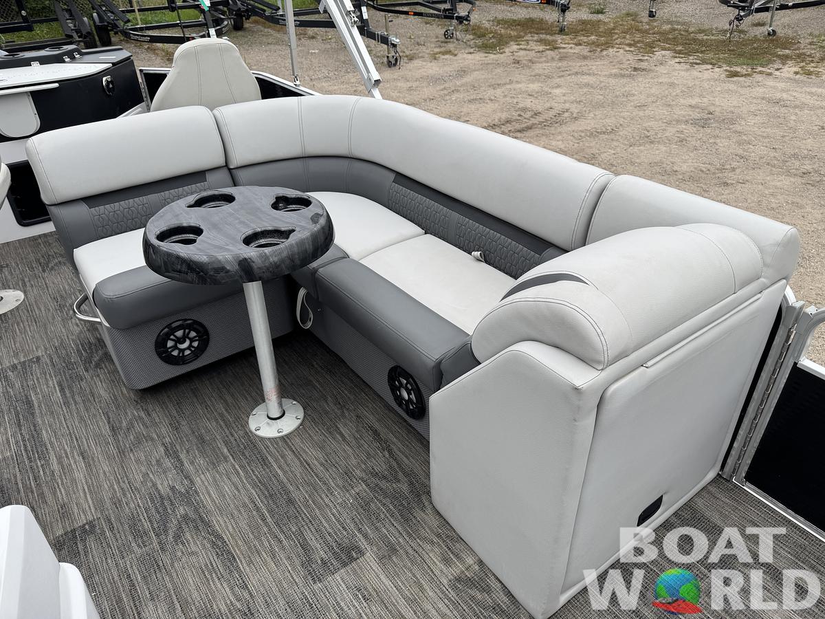 Used 2021 Sweetwater  2086 FX Pontoon