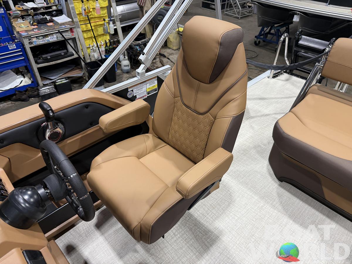 2026 Tahoe Pontoons LTZ 1985 Cruise Rear Bench (CRB)