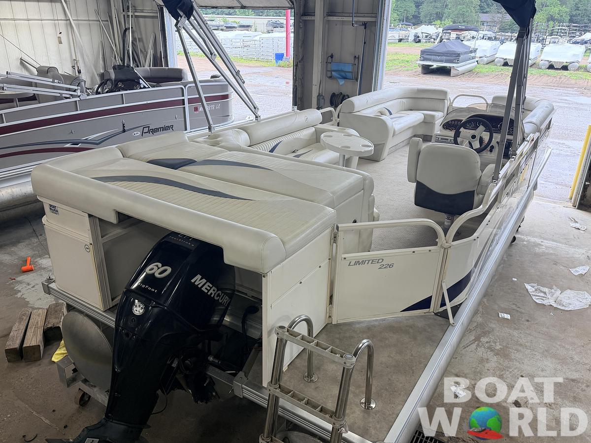 Used 2008 Starcraft 226 Limited & 60HP Mercury 4Stroke -$12,995