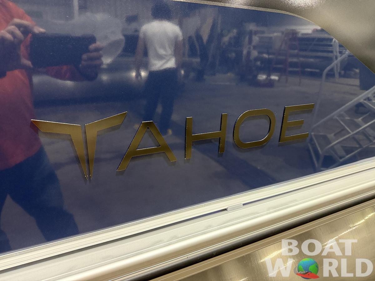2026 Tahoe Sport 2385 Swingback (VRB) Tritoon 