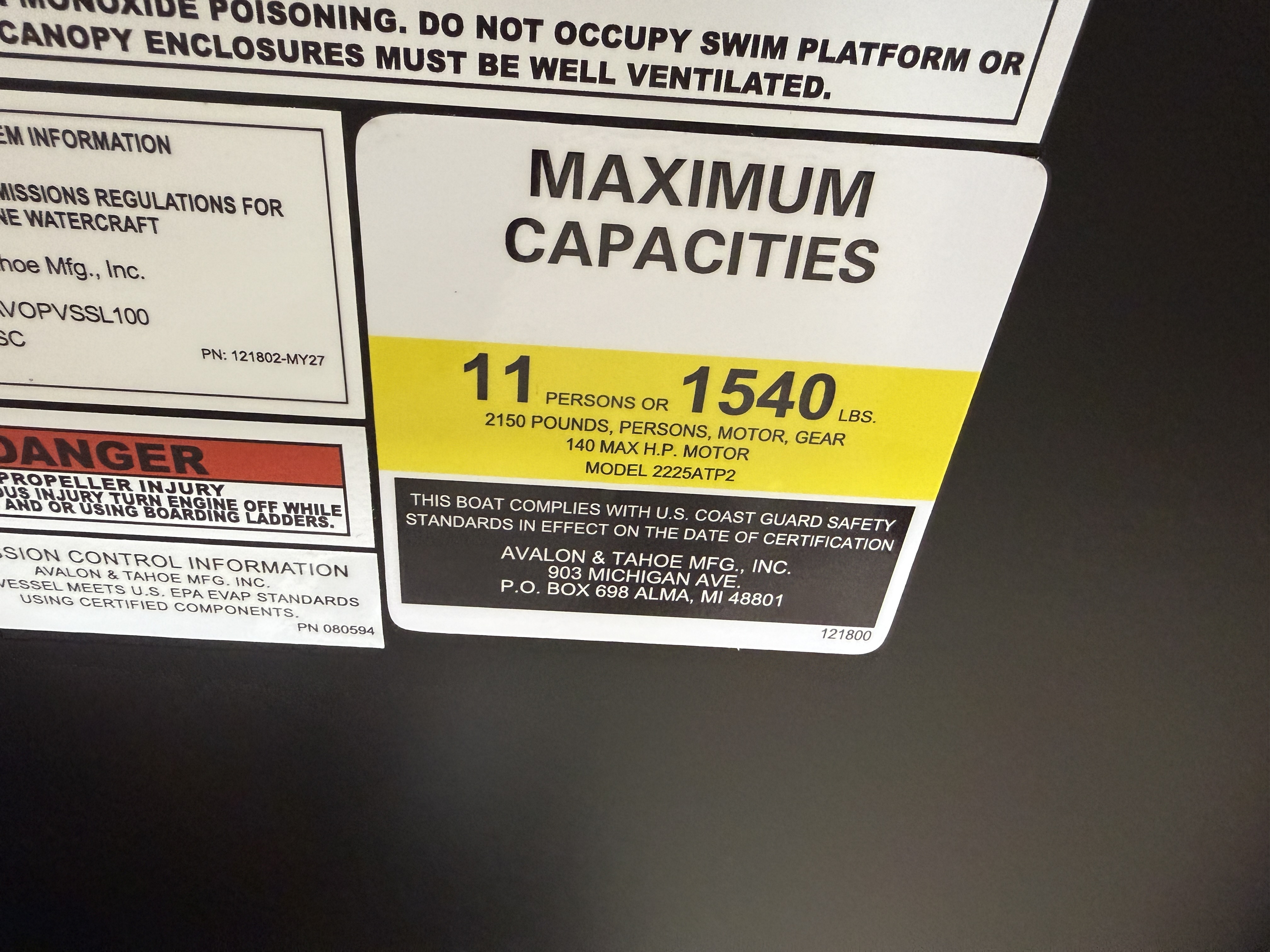 2027 Tahoe Sport VRB Premium 2385 Swingback & 4-Stroke $37995