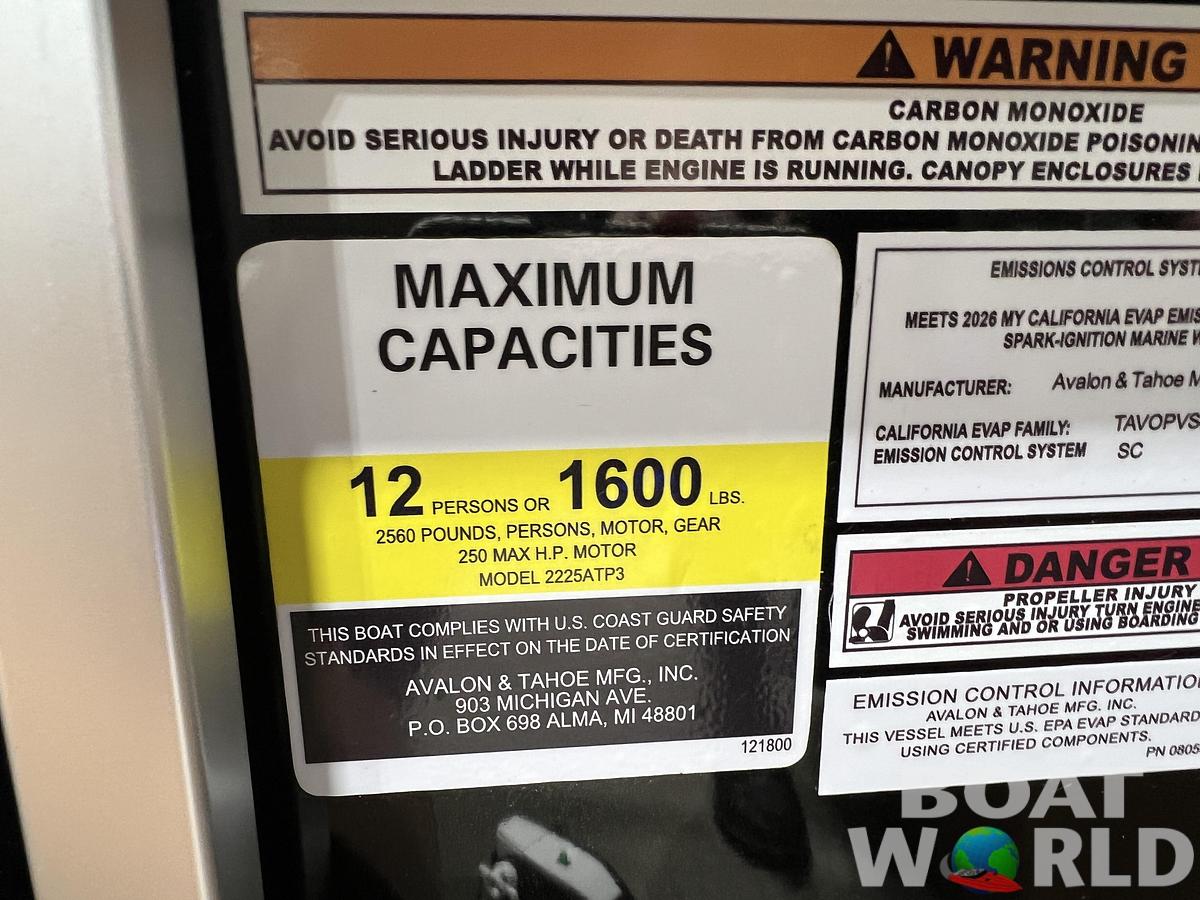 2026 Tahoe Pontoons LTZ 2385 Elite Cruise Tritoon