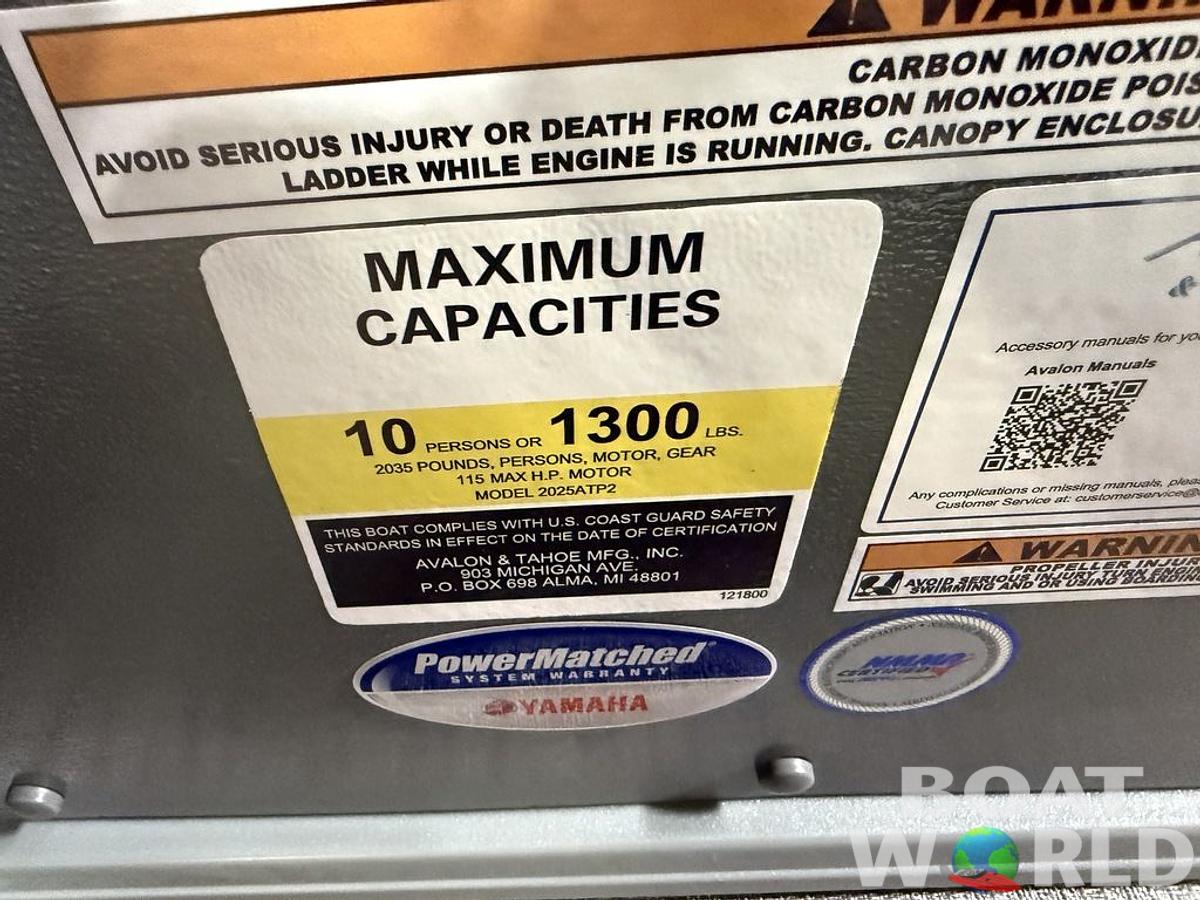 2025 Tahoe Pontoons Aura 2185 Quad Lounge & 90HP 4-Stroke EFI