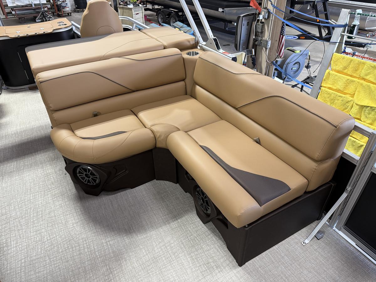 2026 Tahoe Pontoons Sport 2385 Rear Fish & Honda 4-Stroke EFI