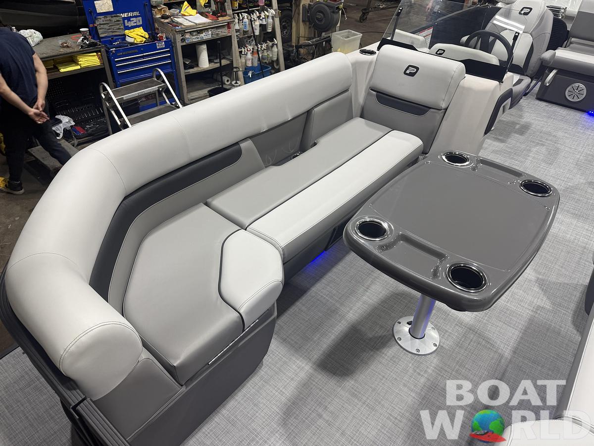 2026 Princecraft Vectra 23 RL Swingback Lounge Pontoon
