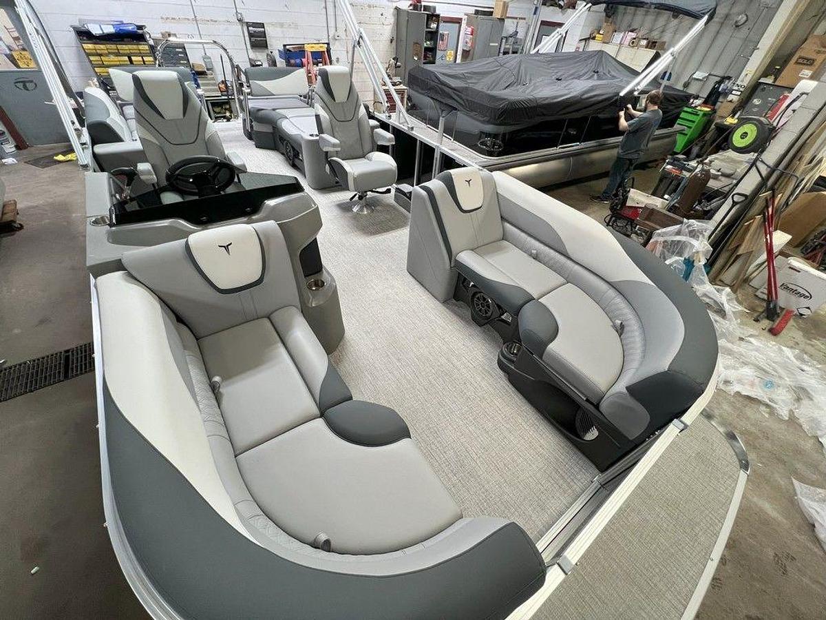 2025 Tahoe Pontoons LTZ 2385 Quad Lounge Shift SS & Honda 4-Stroke EFI