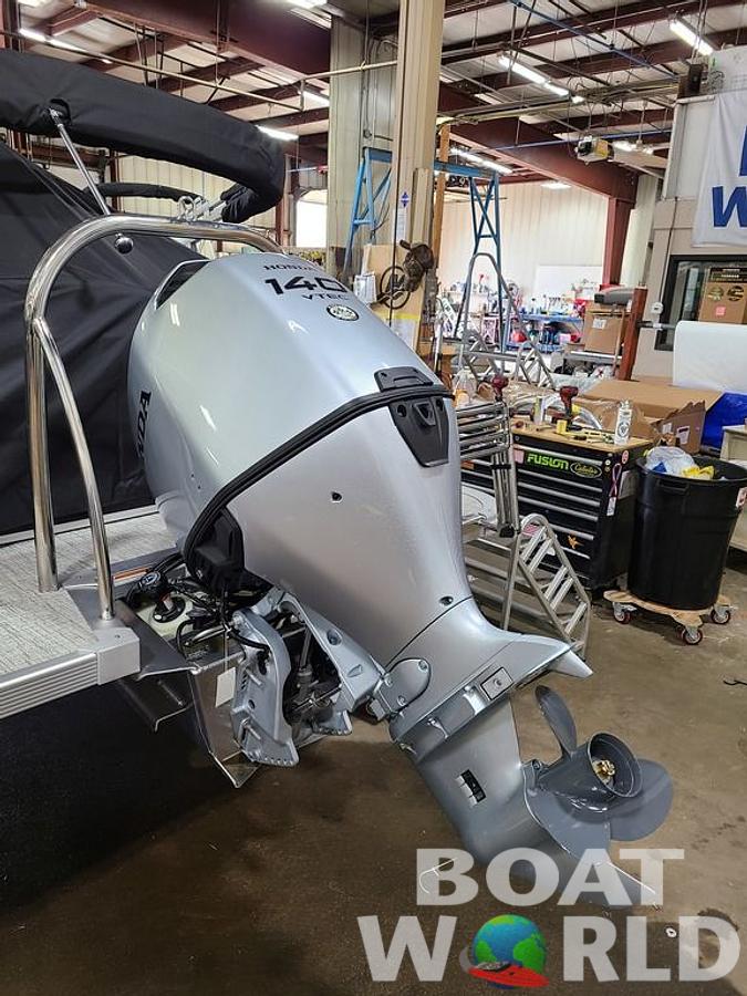 2025 Honda Marine 140HP 4-Stroke EFI Outboard **NEW***