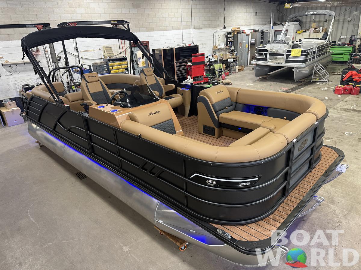 2026 Bentley Pontoons Elite 223 Admiral Quad Lounge Tritoon