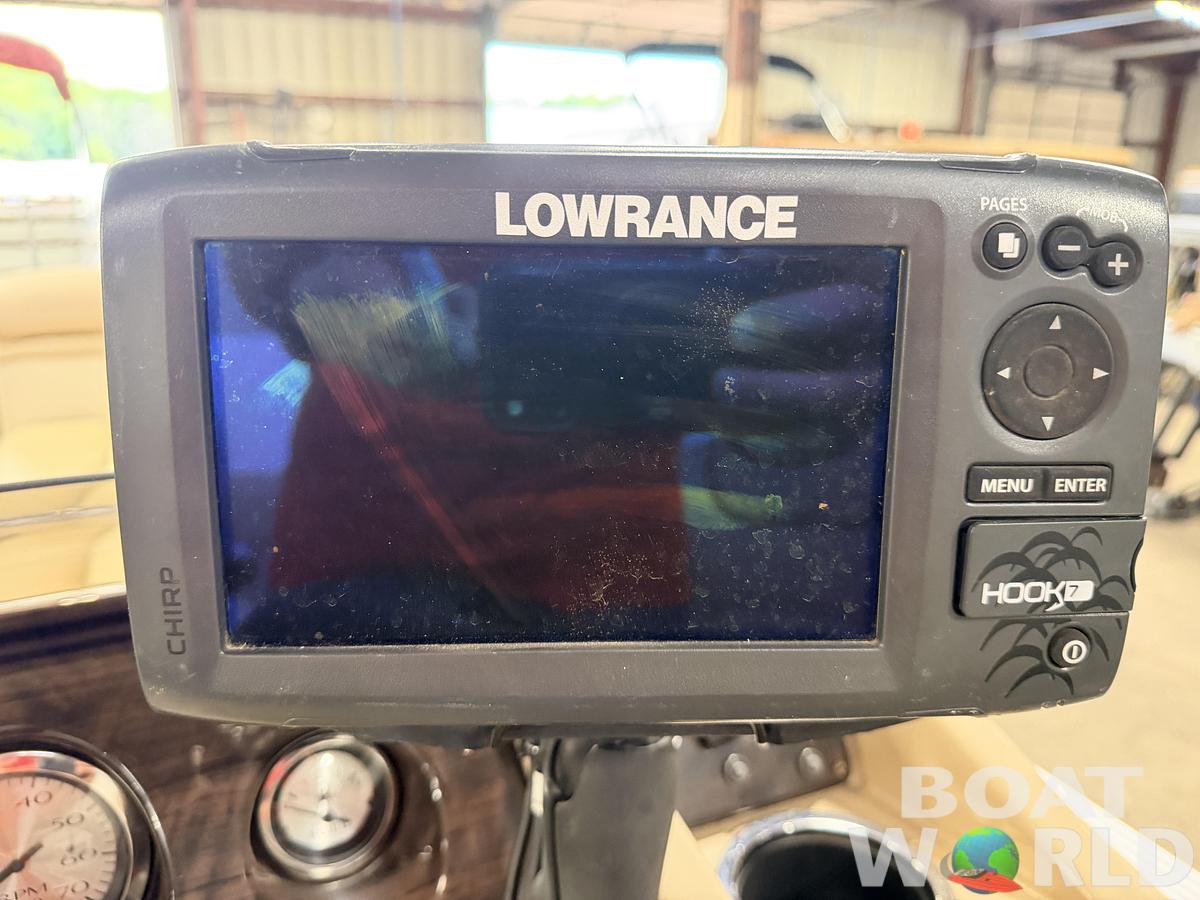 Used 2016 Bennington 20 SLM & 50HP Yamaha 4Stroke -$19,995