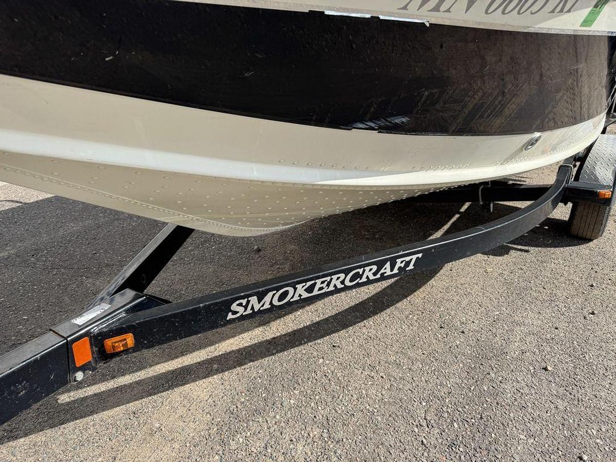 Used 2010 Smoker Craft Pro Mag 182