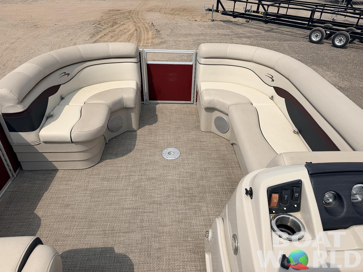 Used 2019 Bennington 21 SX Quad Lounge & Yamaha 90HP 4Stroke -$29,995