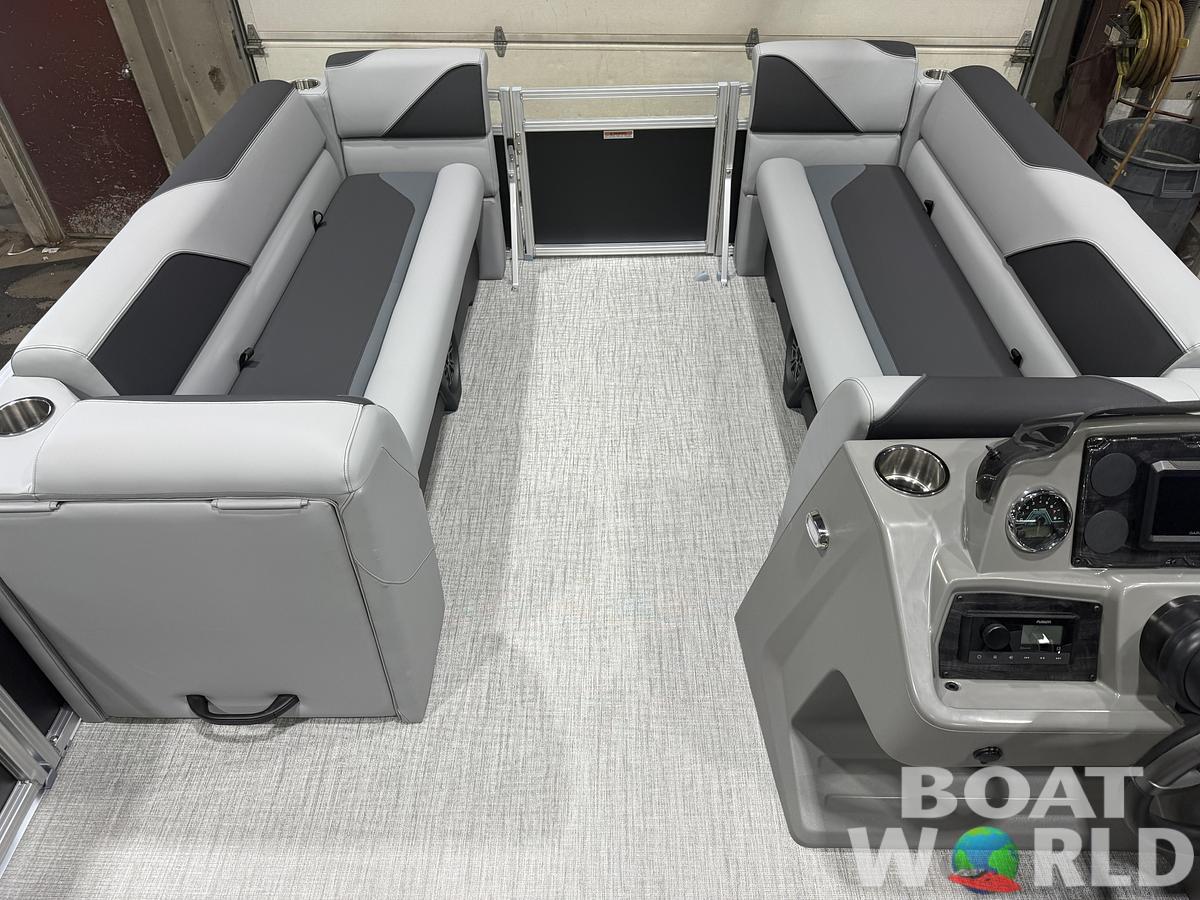 2027 Tahoe Sport 2380 Quad Lounge & 4-Stroke $32995