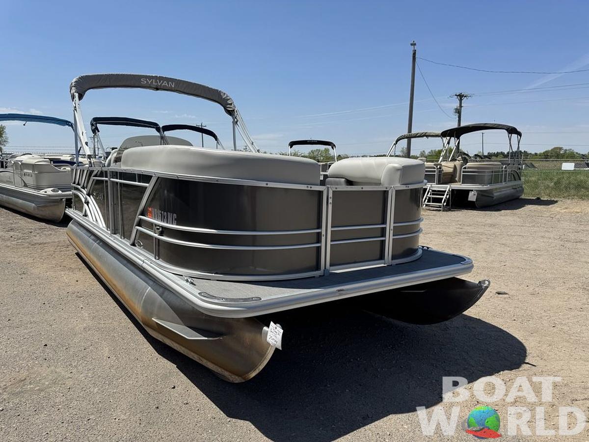 Used 2023 Sylvan 820 Party Fish Pontoon