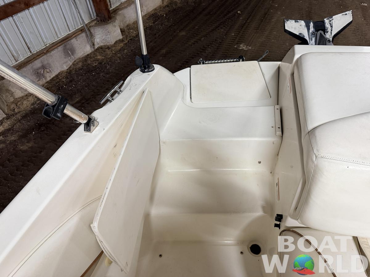 Used 2003 Glastron DX215 Deck Boat & 220HP 5.0L Volvo/Penta with Tandem Axle Trailer -$9,995