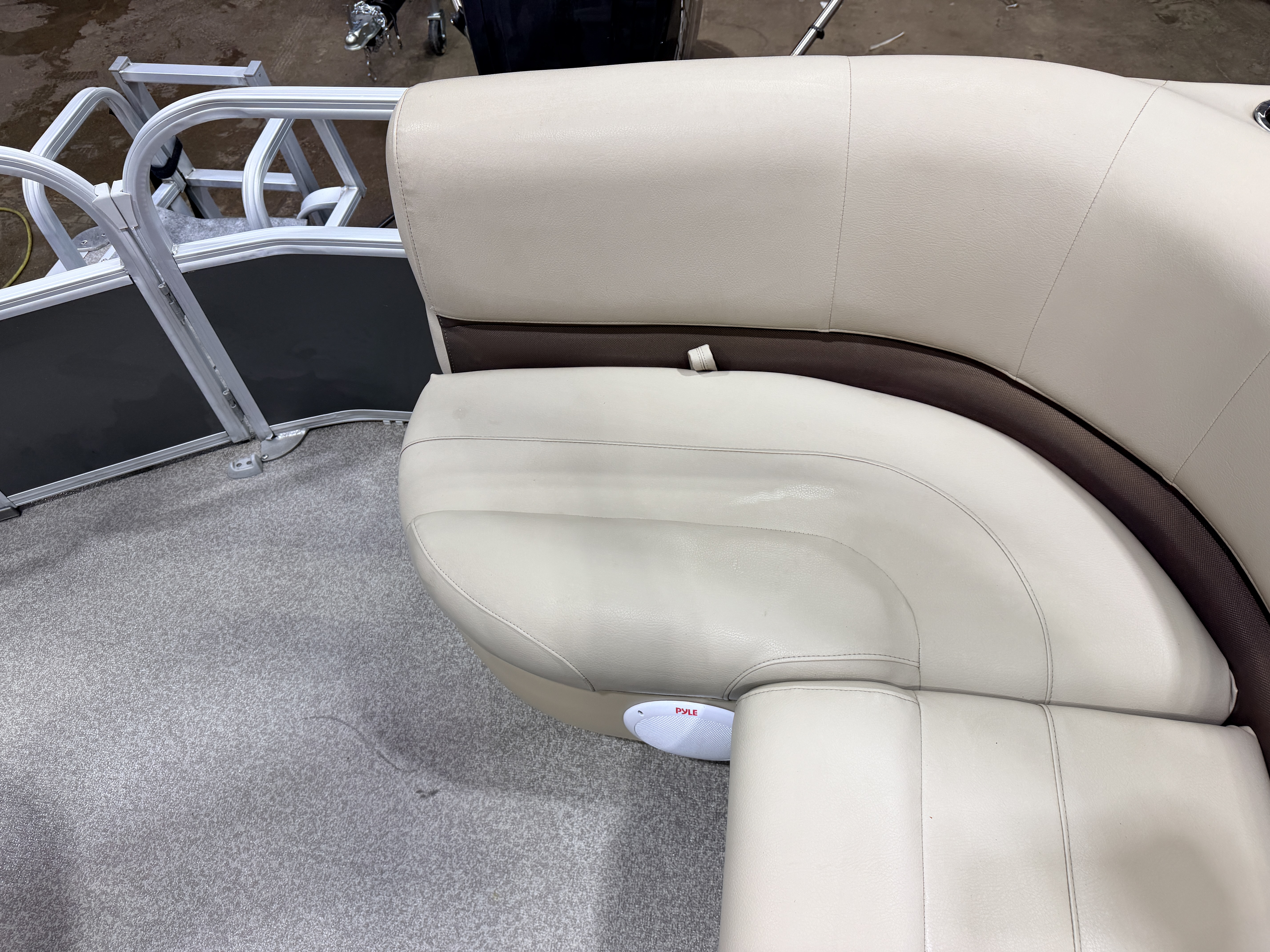 Used 2019 Sun Tracker Party Barge 18 DLX & 75HP Mercury 4Stroke -$21,995