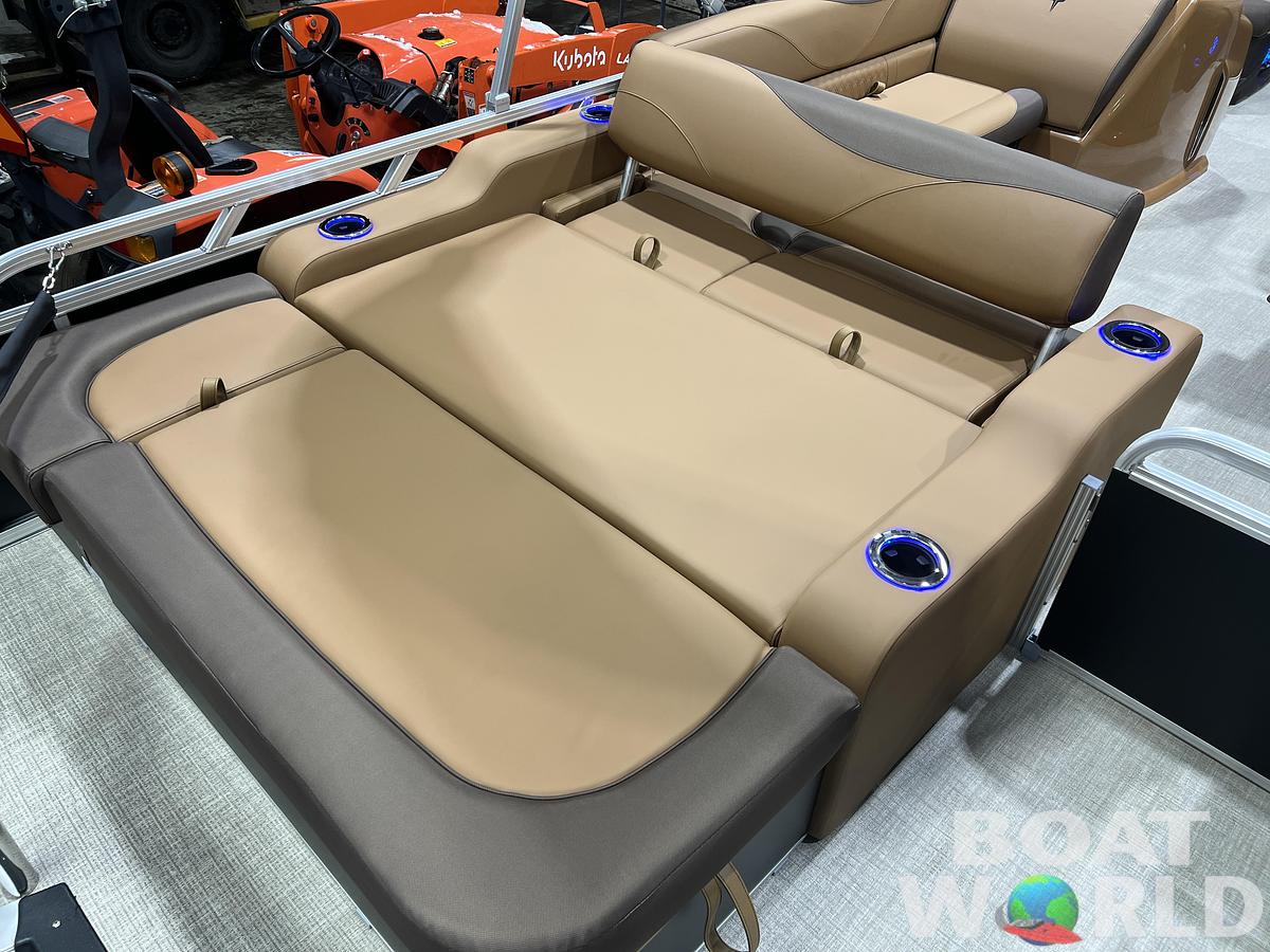 2026 Tahoe Pontoons LTZ 2385 Swingback (VRB) Windshield Tritoon