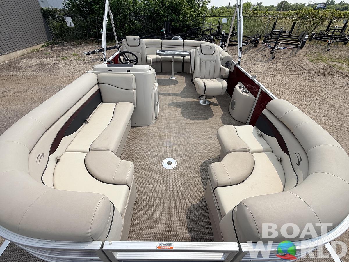 Used 2019 Bennington 21 SX Quad Lounge & Yamaha 90HP 4Stroke -$29,995