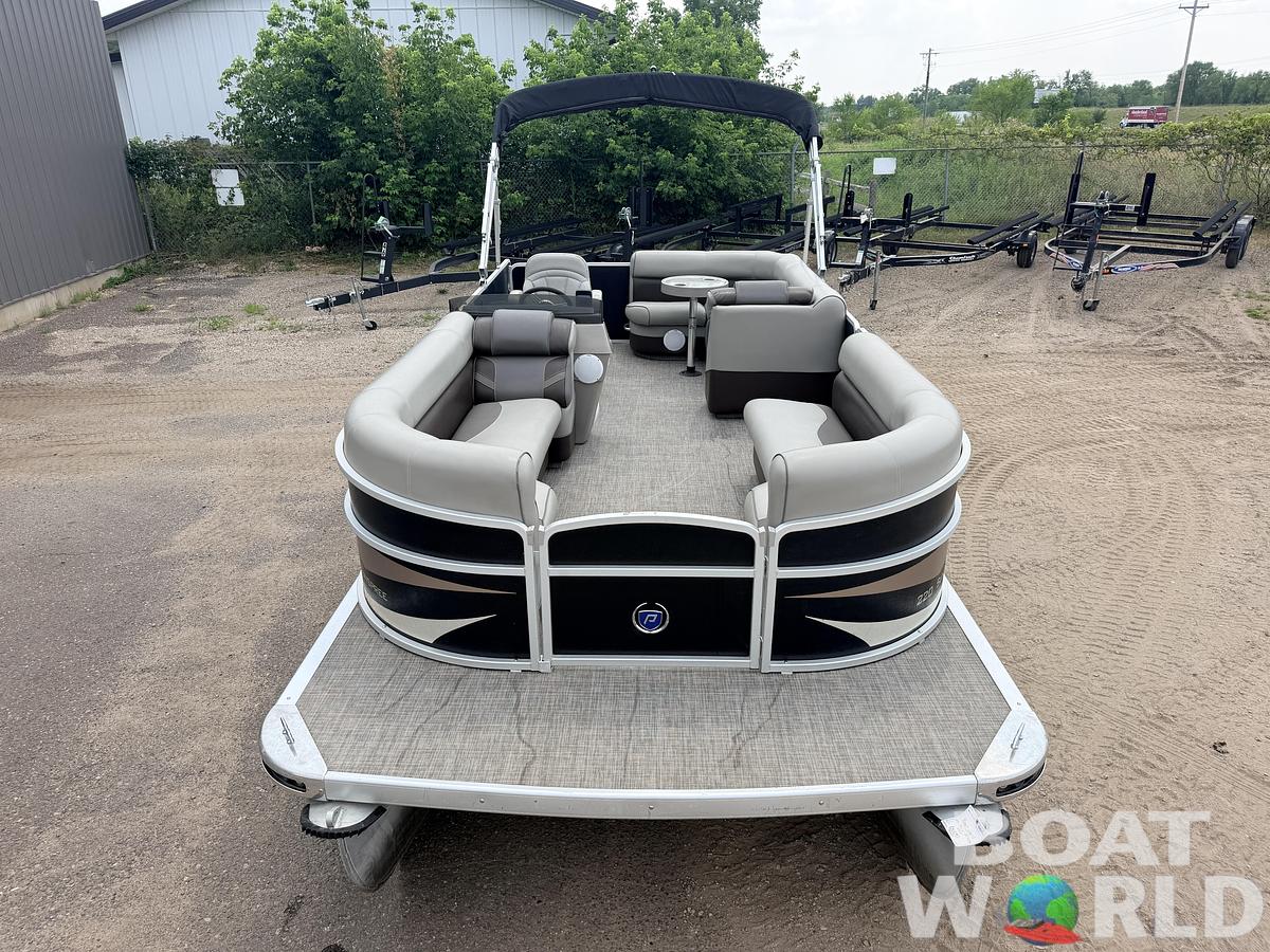 Used 2016 Premier 220 SunSpree & 50HP Honda 4Stroke -$24,995