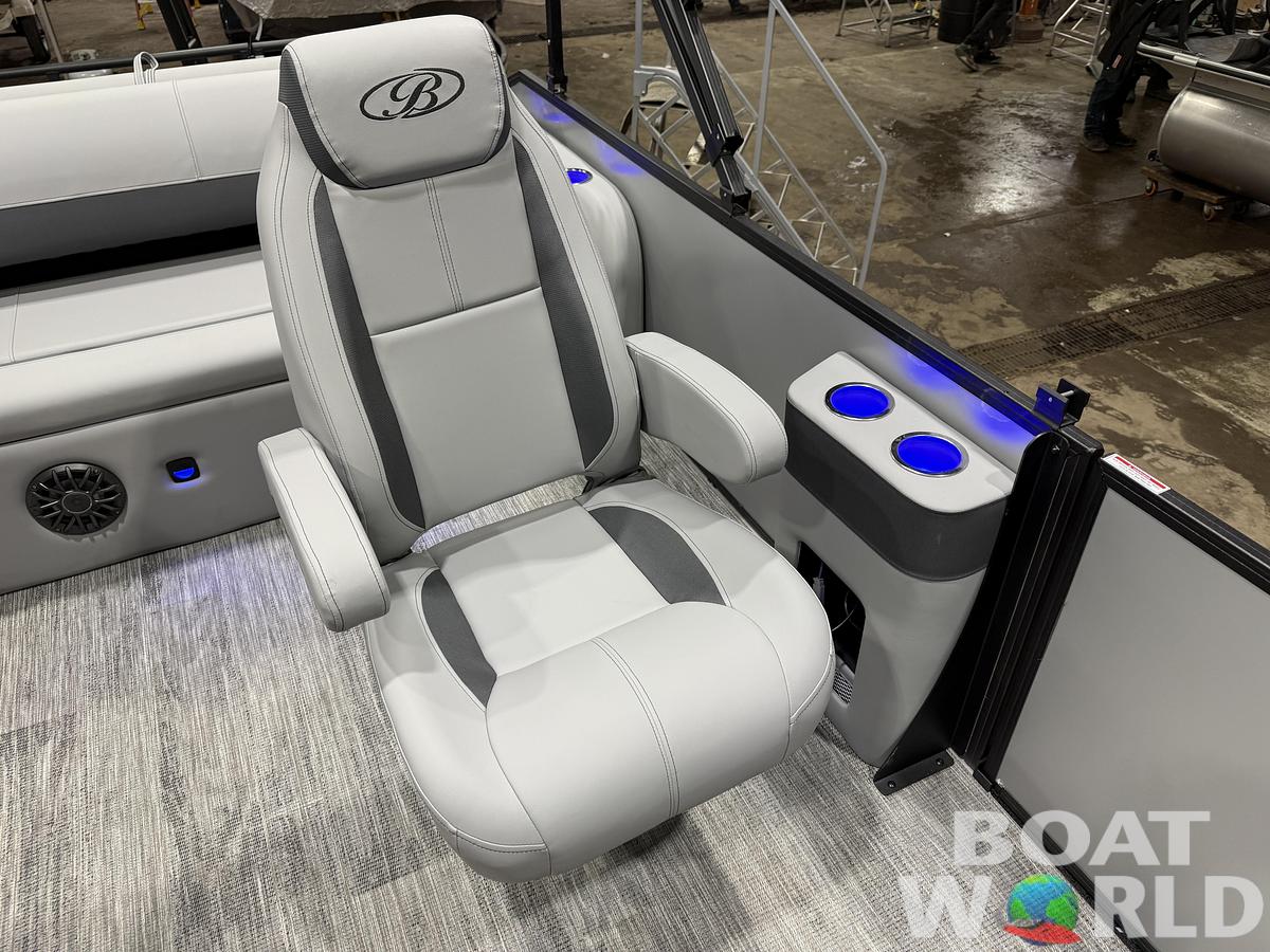 2027 Bentley Legacy 223 Swingback Tritoon $53995