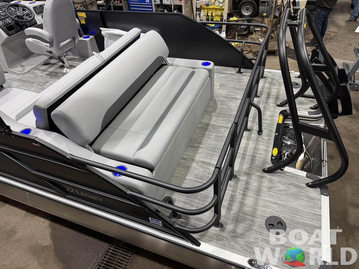 2027 Bentley Legacy 220 Swingback Bench Pontoon $43995