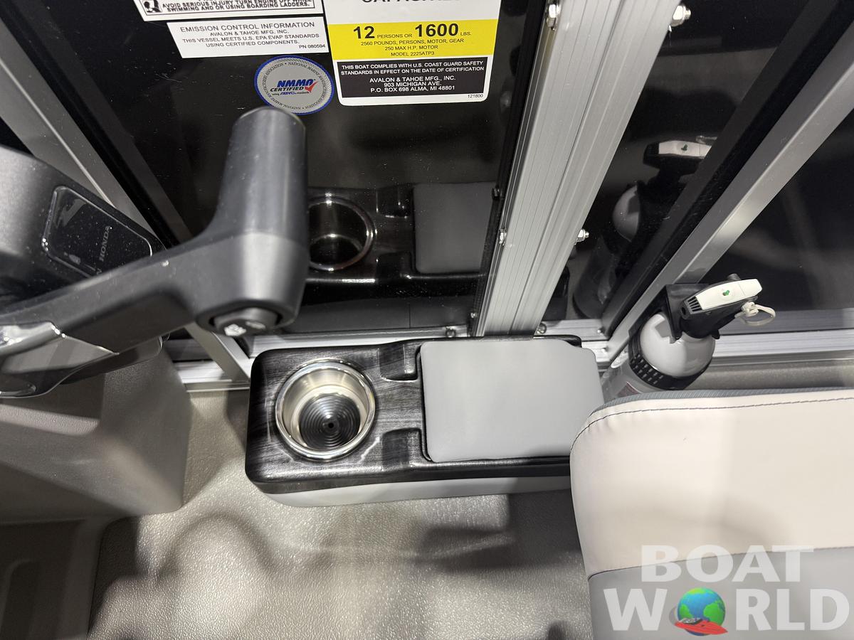 2026 Tahoe Pontoons GEOfish 2385 Rear Fish Tritoon 