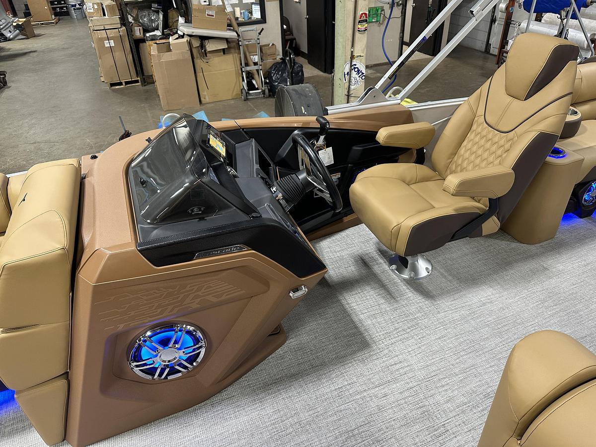 2025 Tahoe Pontoons Cascade 2385 Elite Tritoon & 225HP