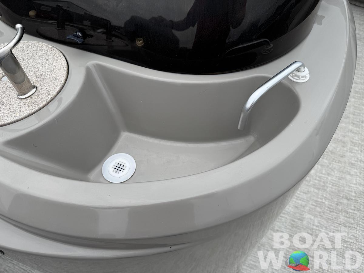 Used 2018 Premier 220 Explorer Pontoon