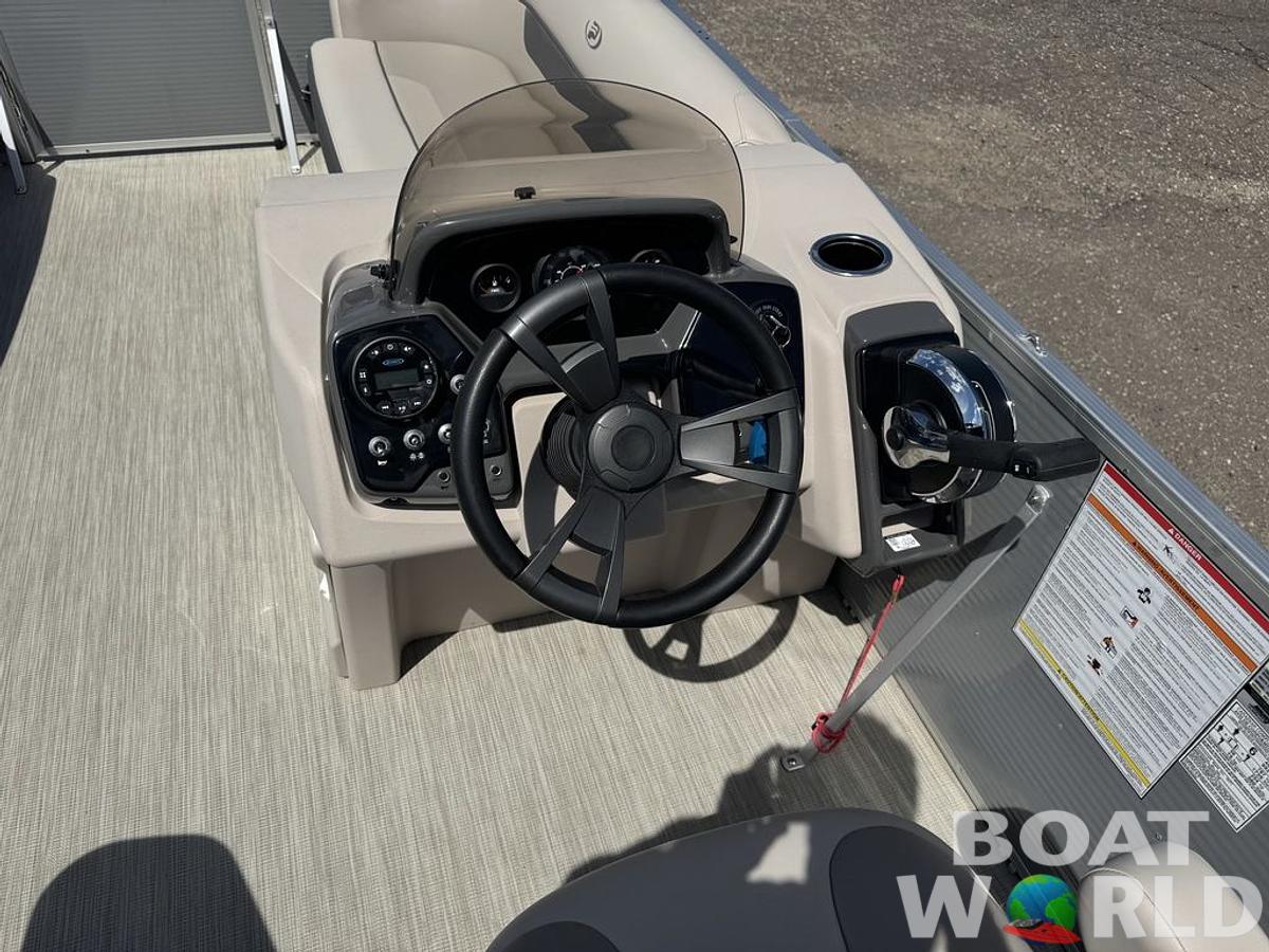 Used 2020 Princecraft Vectra 19 Pontoon