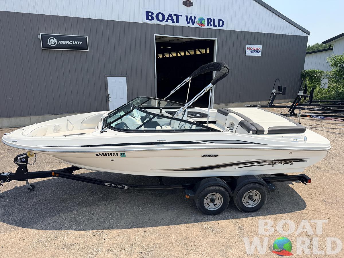 Used 2012 Sea Ray 205 Sport & 220HP 4.3L Mercruiser MPI with Tandem Axle Trailer -$15,995