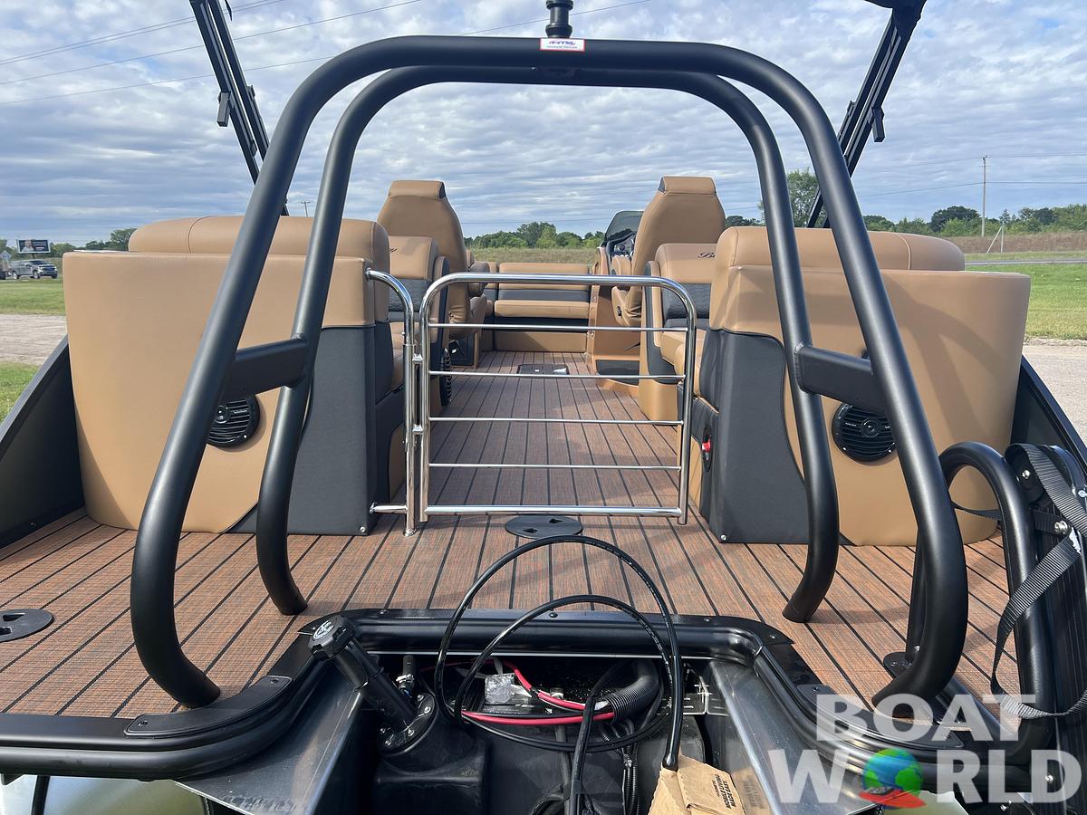 2026 Bentley Pontoons Elite 223 Admiral Quad Lounge Tritoon