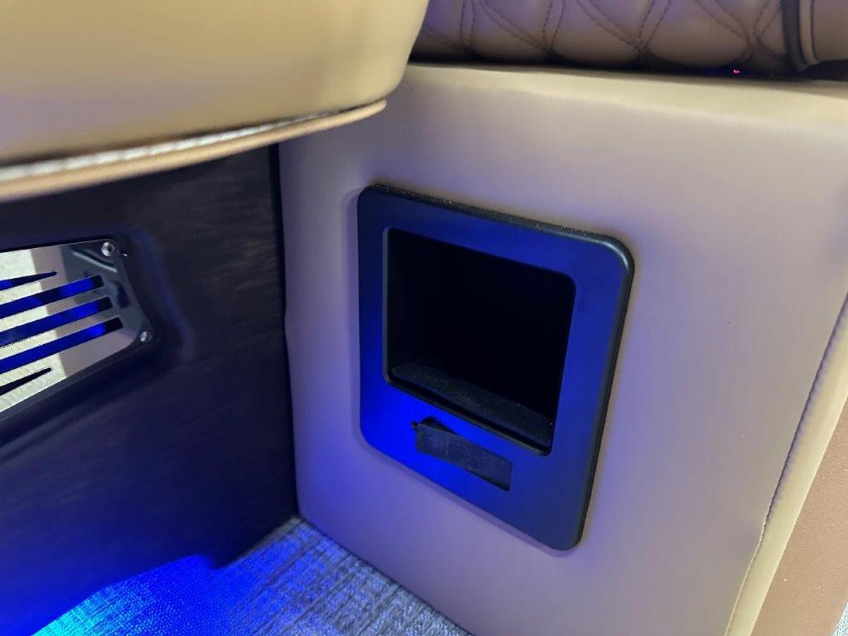 2025 Tahoe Pontoons Cascade 2385 Quad Lounge Shift SS Tritoon & Honda 4-Stroke EFI