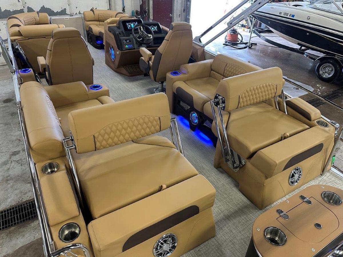 2025 Tahoe Pontoons Cascade 2385 Quad Lounge Shift SS Tritoon & Honda 4-Stroke EFI