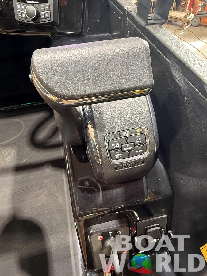 2027 Bentley 350HP ELITE 253 Swingback Tritoon $89995