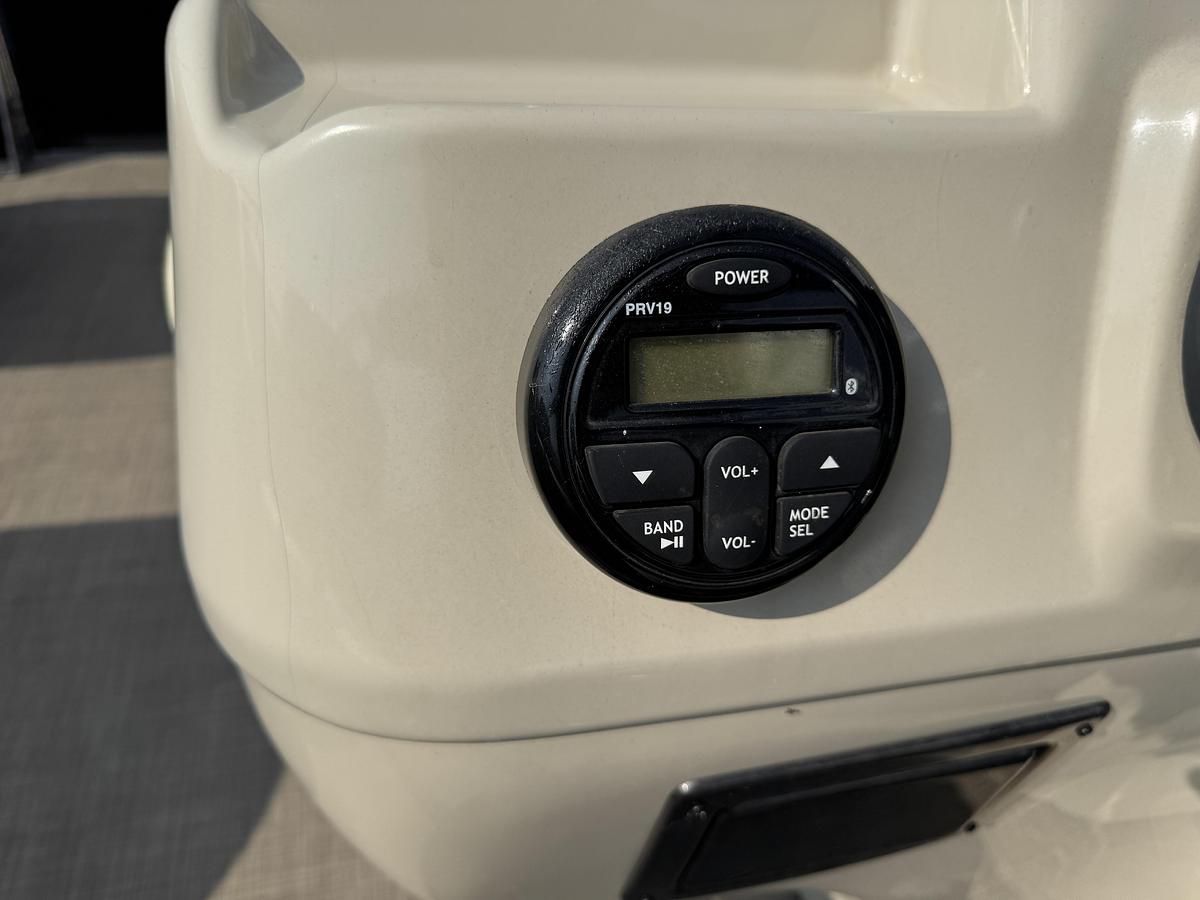 Used 2017 Palm Beach Cast Master 200 Pontoon WITH Sea Legs